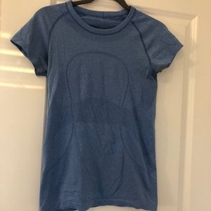 Lululemon swiftly ss, size 6